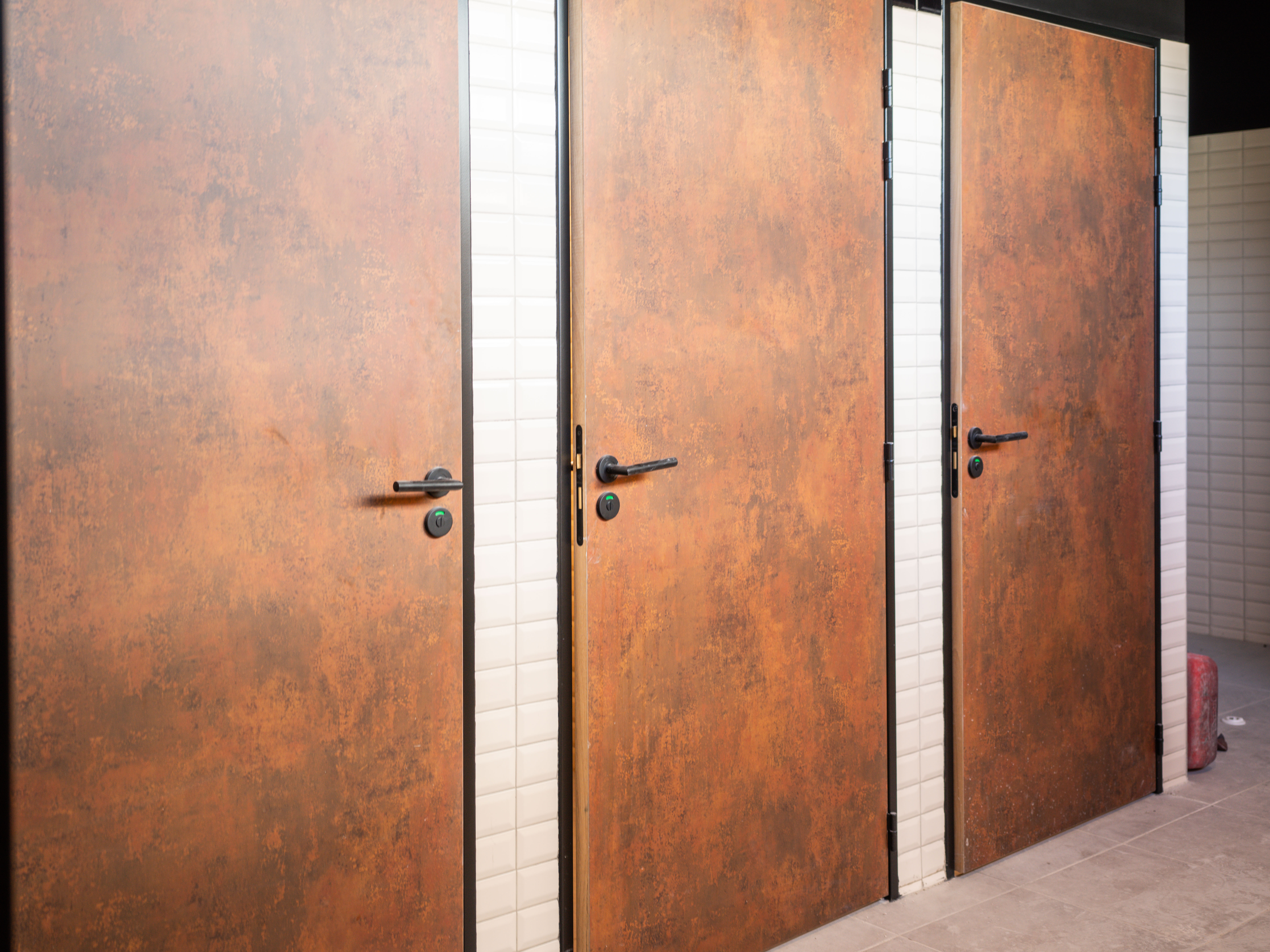 Menuiserie bloc portes et châssis vitrés 2